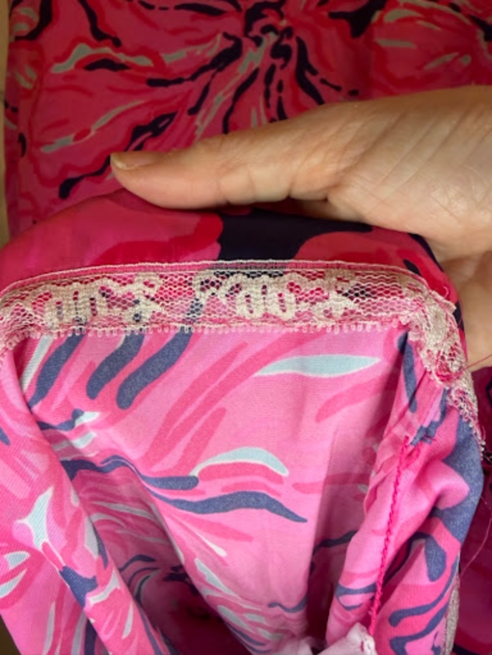 Lilly Pulitzer Floral Shift Dress -‎ Size L - Picture 4 of 8